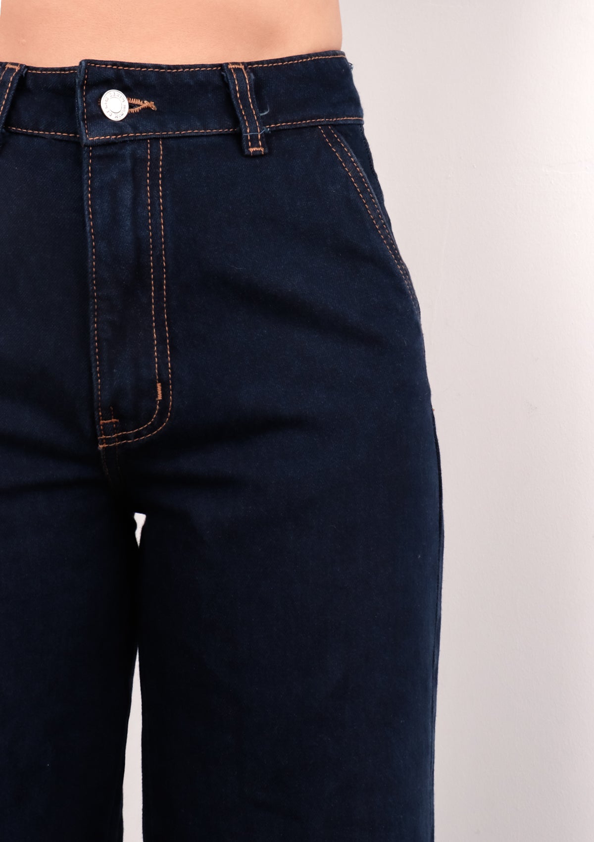 FLARE JEANS